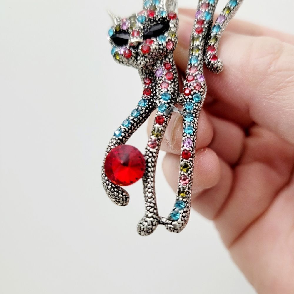 Brand New 2 In 1 Red & Blue Silver Tone Cat Rhinestone Brooch Pin & Pend… - Picture 5 of 10